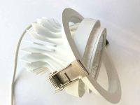 The CRI99+ recessed ceiling spotlight has a very bright lumi